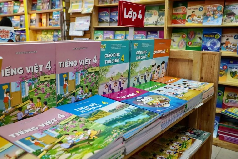 Các địa phương còn thiếu gần 4 triệu cuốn SGK. Ảnh: HẰNG THU