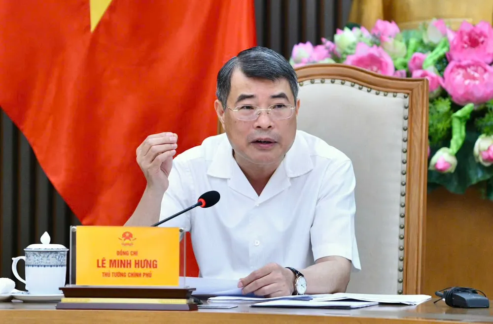 Thủ tướng Lê Minh Hưng chủ trì cuộc họp về cung ứng sách giáo khoa, rà soát chương trình, sách giáo khoa phổ thông. Ảnh: VIẾT CHUNG