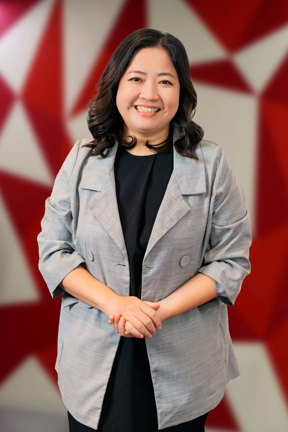 TS Hoàng Phương BUV.jpg