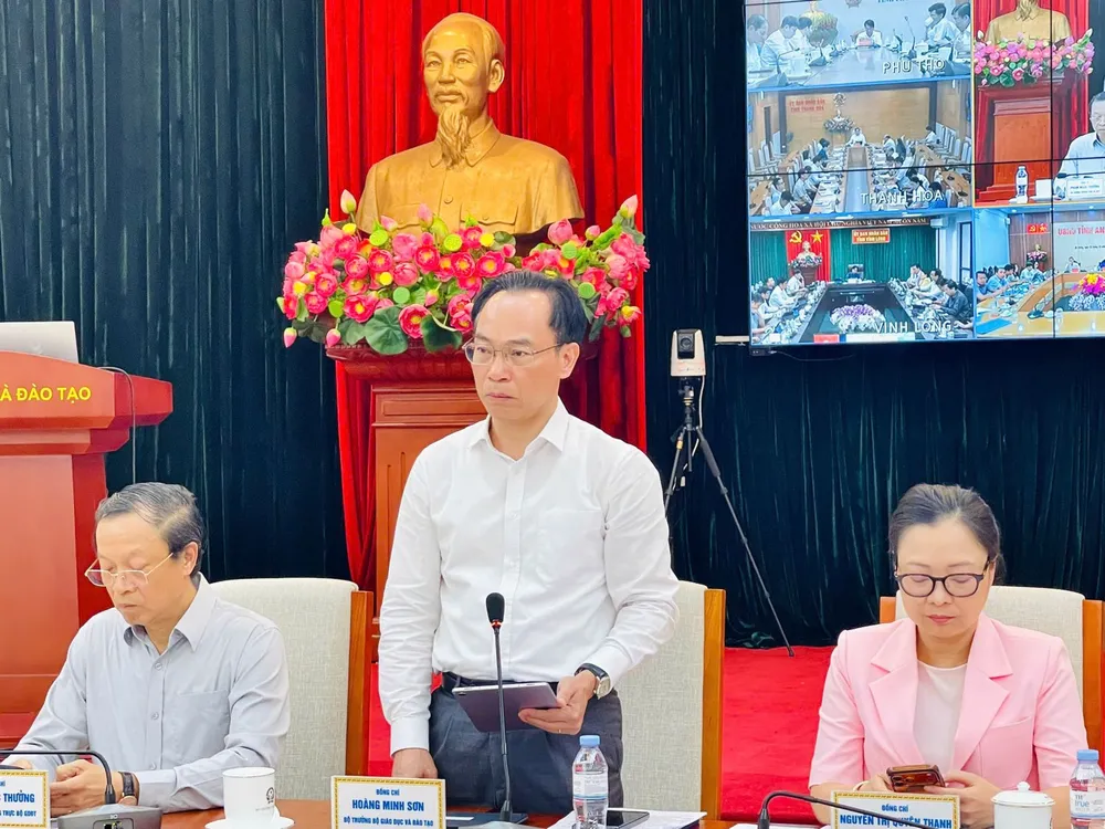 Bộ trưởng Hoàng Minh Sơn phát biểu kết luận hội nghị.jpg