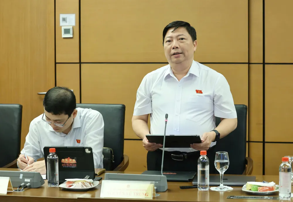 Đại biểu Nguyễn Vũ Trung (TPHCM).jpg