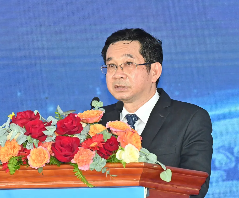 Ong Duong-Ngọc Hai-.jpg