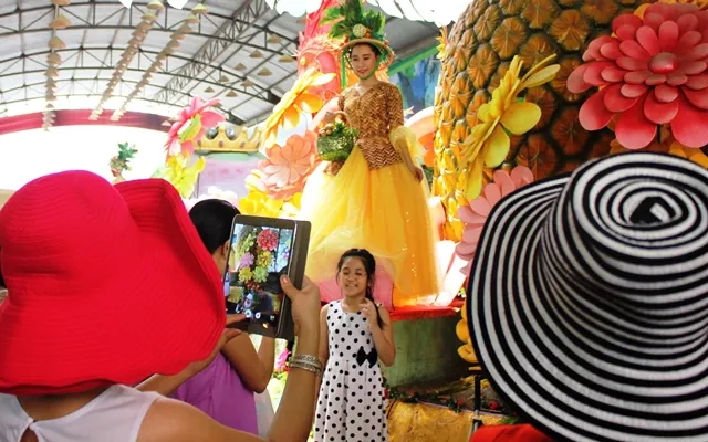 Hàng ngàn tấn trái cây đặc sản ở Lễ hội Trái cây Nam bộ ảnh 1