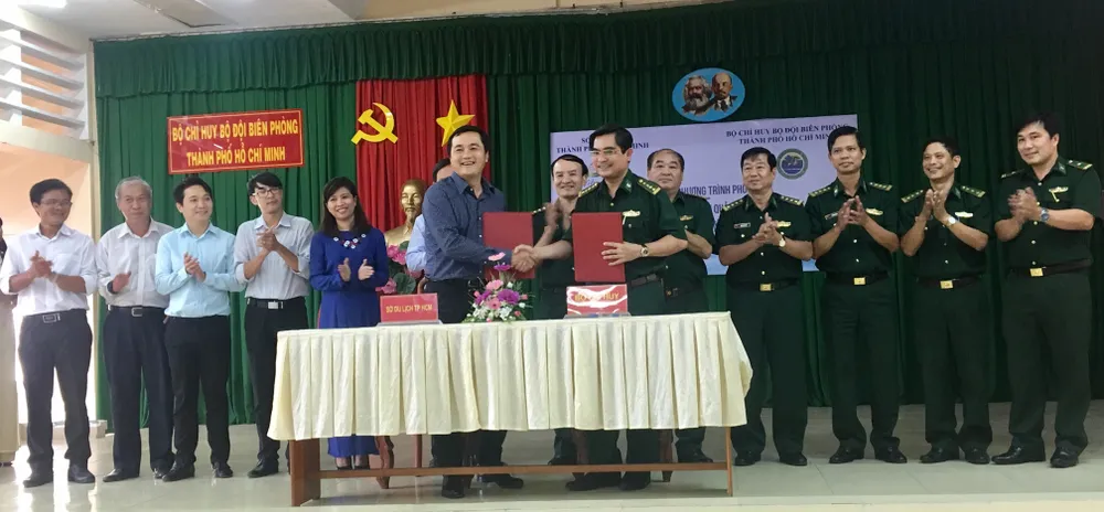 Bắt tay phát triển du lịch đường thủy TPHCM ảnh 1