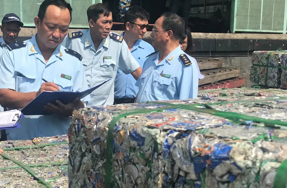 Hơn 2.900 container hàng tồn đọng tại cảng Cát Lái ảnh 1