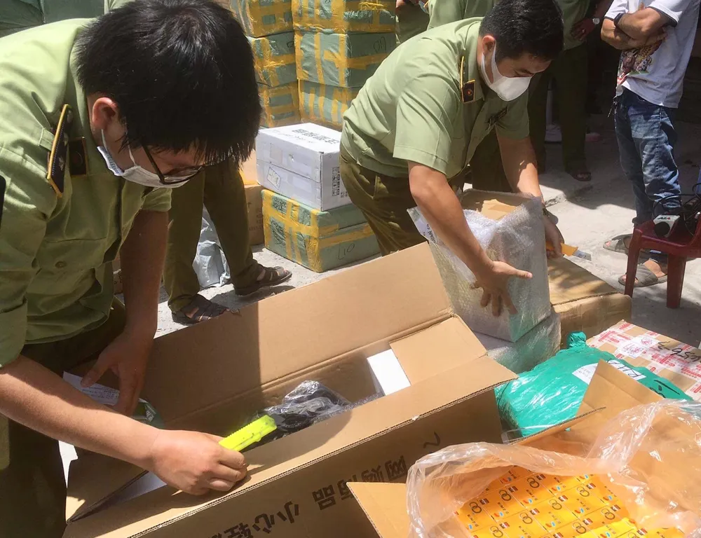 Nhập chip điện tử vài triệu đồng, kê khai hàng triệu USD ảnh 1