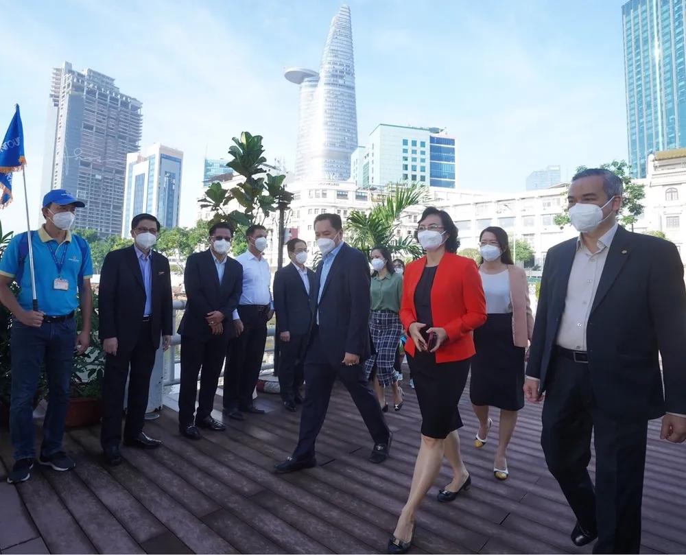 TPHCM tổ chức tour đường thủy đầu tiên sau thời gian tạm “đóng băng” ảnh 2