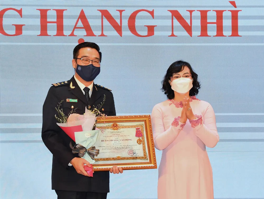 Cục Hải quan TPHCM tôn vinh doanh nghiệp tiêu biểu năm 2021 ảnh 4