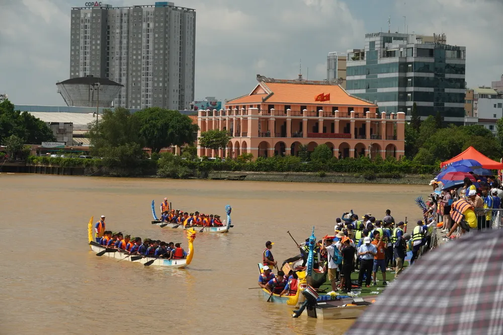 Các hoạt động trong khuôn khổ lễ hội diễn ra ngày 5-8. Ảnh: HOÀNG HÙNG Các hoạt động trong khuôn khổ lễ hội diễn ra ngày 5-8. Ảnh: HOÀNG HÙNG