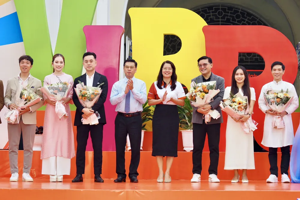 Mr Dũng và Ms Ánh Hoa.jpg