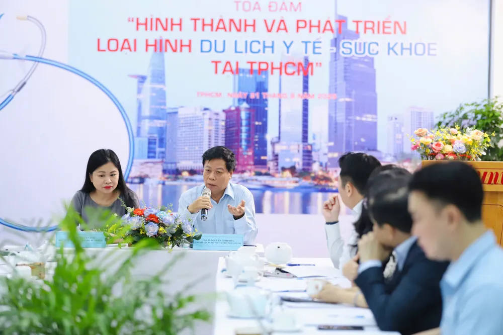 Quang cảnh tọa đàm