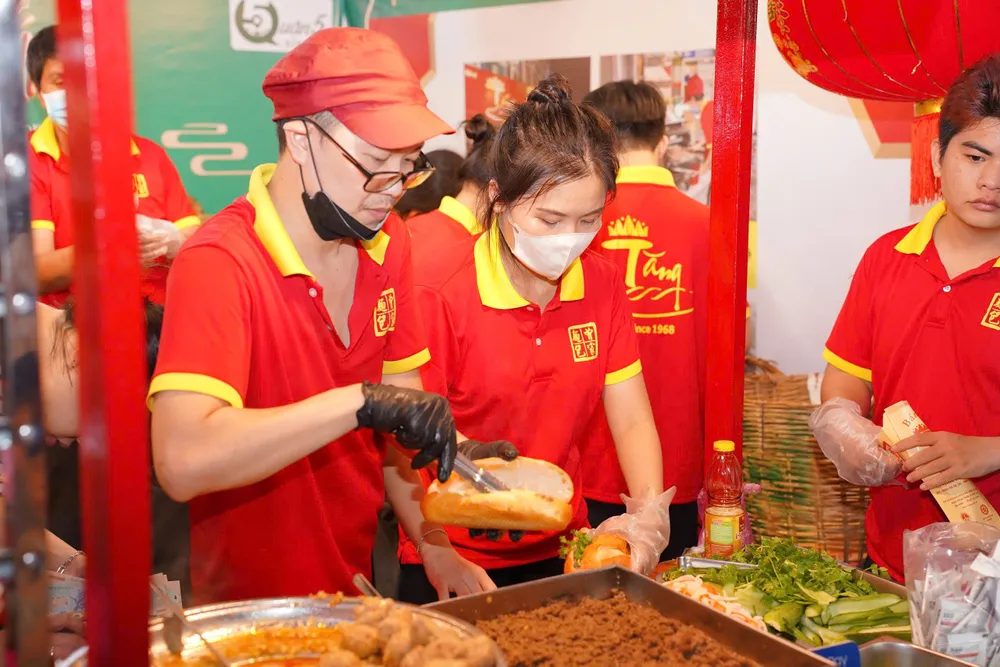 Ẩm thực Chợ Lớn.jpg