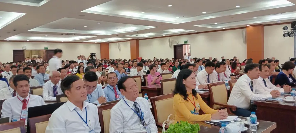 Đại biểu dự.jpg