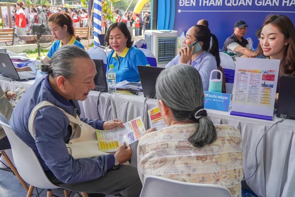 khach1ach Saigontourist.jpg