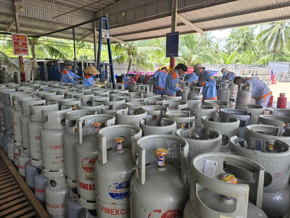 Nhiều thương hiệu gas giảm giá.jpg