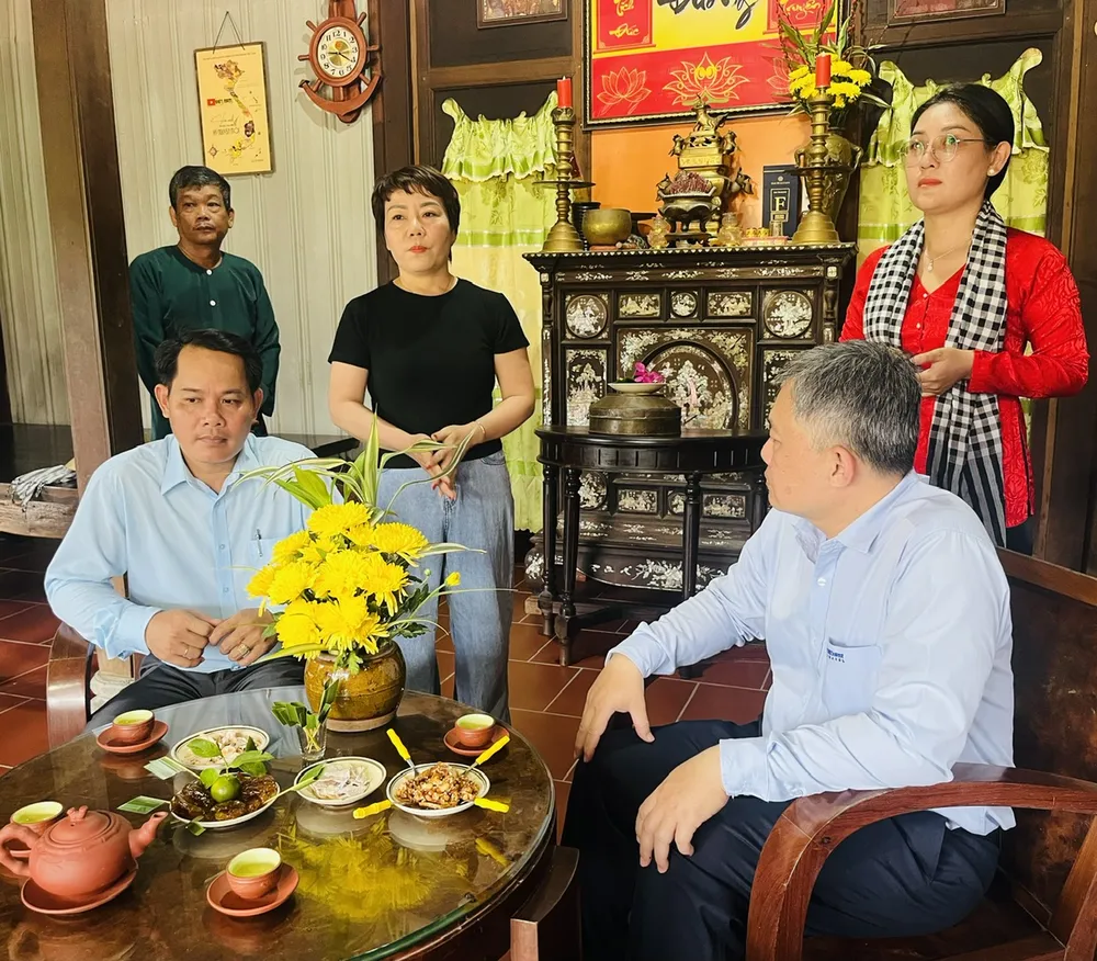 Tìm hiểu nhà cổ.jpg