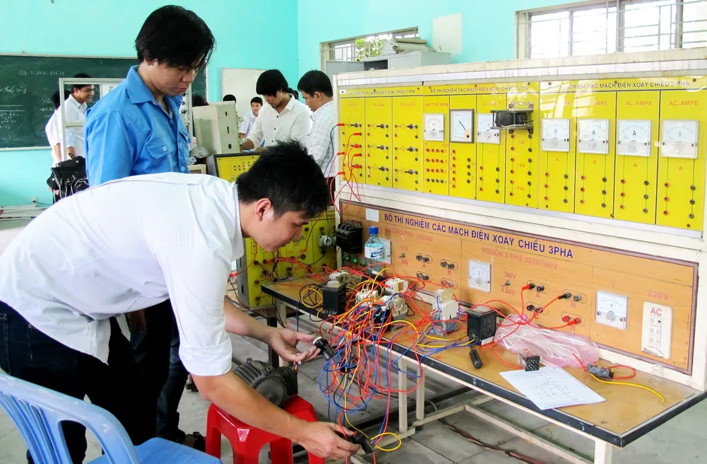 Trả lại học phí nếu học xong mà thất nghiệp ảnh 1