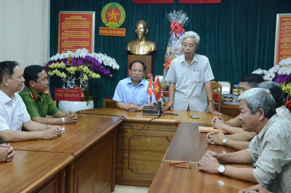  Vụ 5 người trong gia đình bị sát hại giáp tết - Lãnh đạo TPHCM thưởng “nóng” Cảnh sát Hình sự  ảnh 2