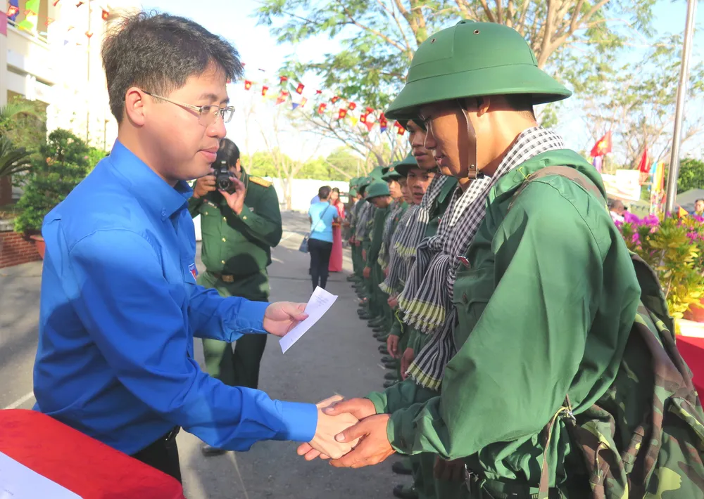 4.470 thanh niên TPHCM lên đường bảo vệ Tổ quốc ảnh 9