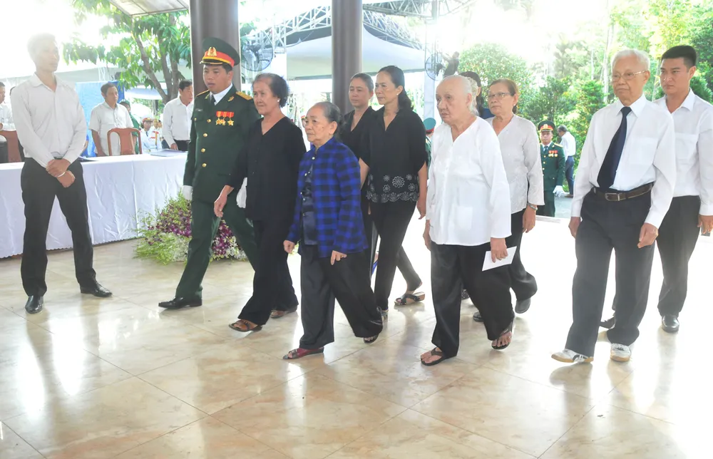 Chia tay lần cuối bác Sáu Khải  ảnh 1