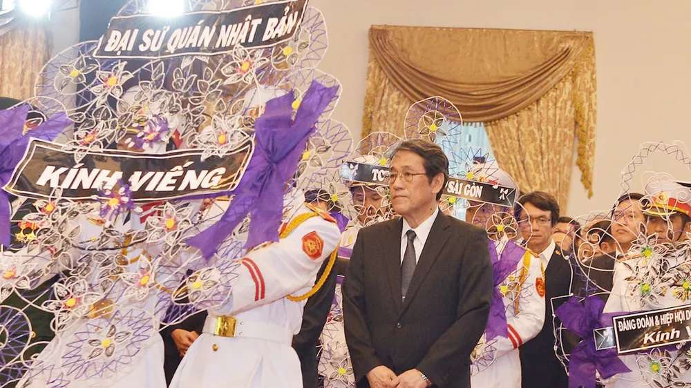 Nhiều đoàn ngoại giao đến viếng nguyên Thủ tướng Phan Văn Khải ảnh 6