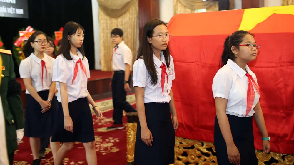 Ngày thứ hai cử hành lễ viếng nguyên Thủ tướng Phan Văn Khải ảnh 30