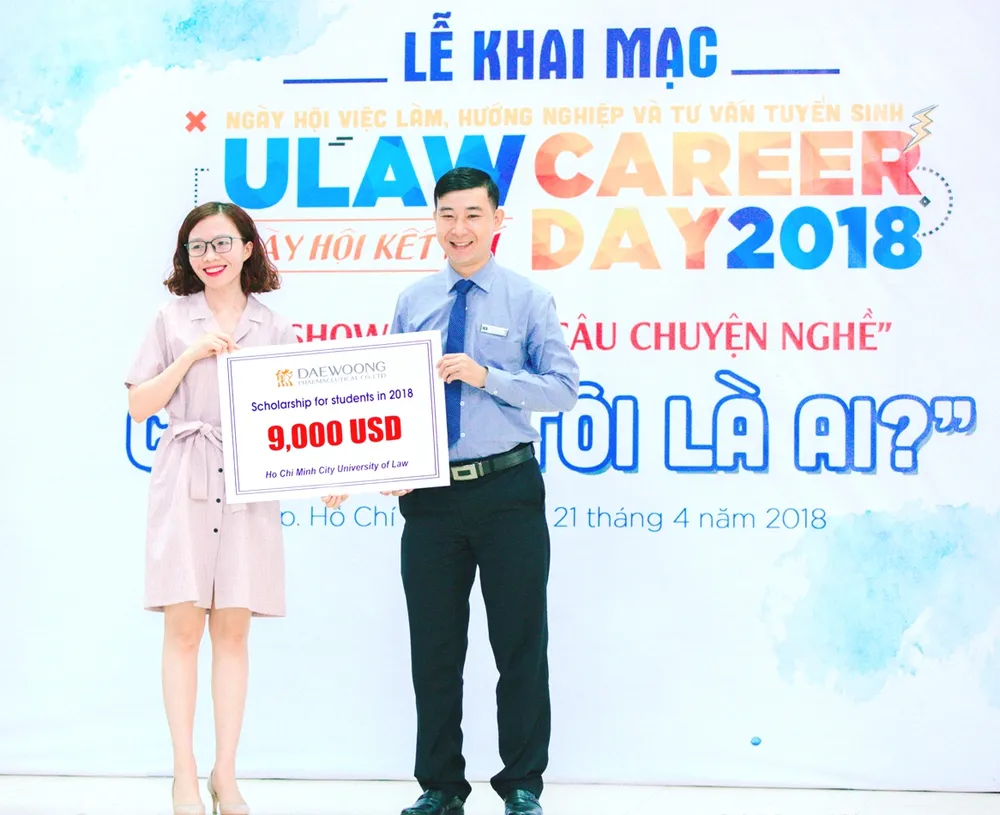 Các đơn vị, doanh nghiệp đang cung cấp 300 việc làm về ngành luật ảnh 3