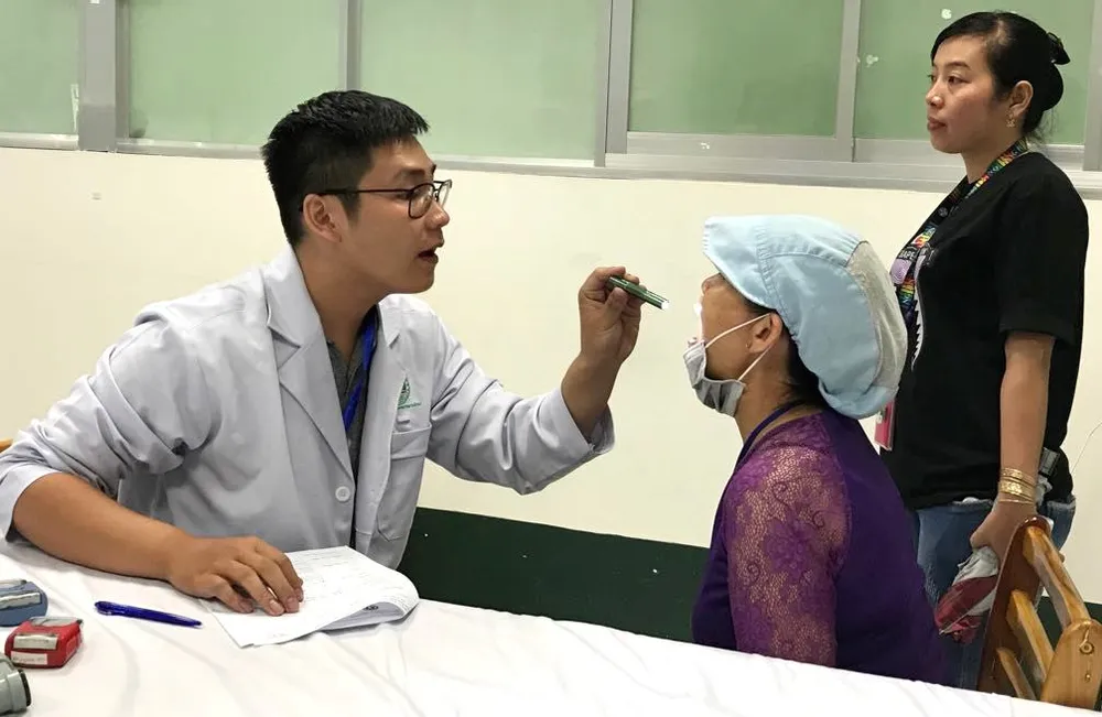 Bộ trưởng kêu gọi người lao động phản ánh hoặc rời bỏ nơi làm việc không an toàn ảnh 1