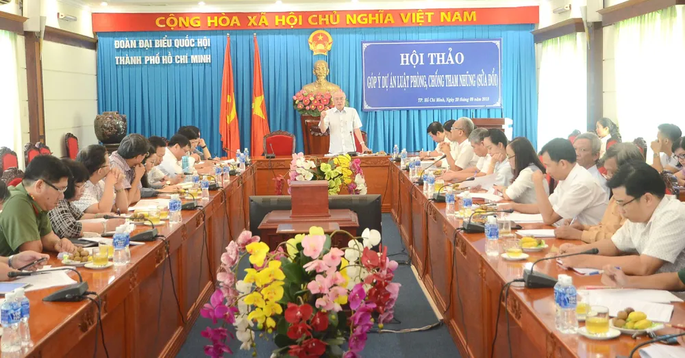 Đề nghị xử lý hành vi tham nhũng trong “chạy” chức, “chạy” quyền ảnh 1