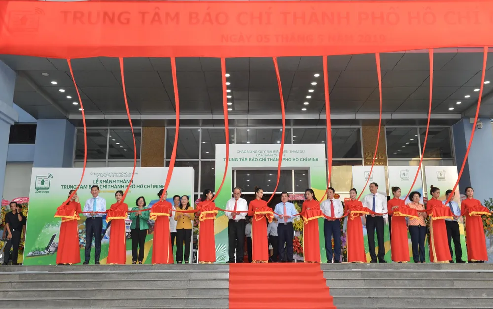 TPHCM không giới hạn chủ đề, các nhà báo có thể hỏi bất cứ điều gì với TP ảnh 1