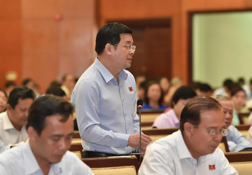 Áp dụng “kỳ họp không giấy” nhưng luôn cần công chức “4T” ảnh 3