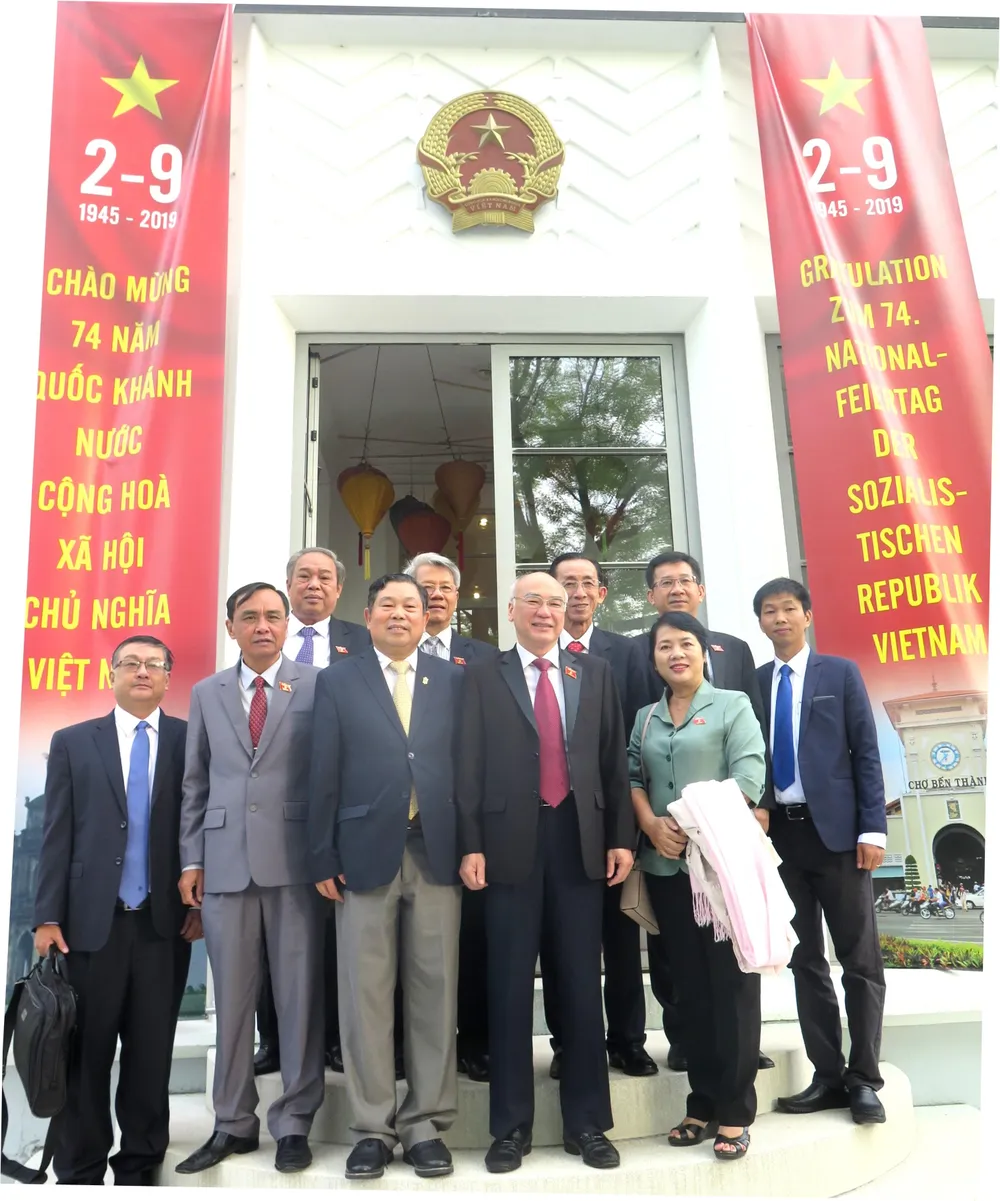 Đoàn Đại biểu Quốc hội TPHCM bắt đầu chuyến thăm, làm việc tại Đức ảnh 8