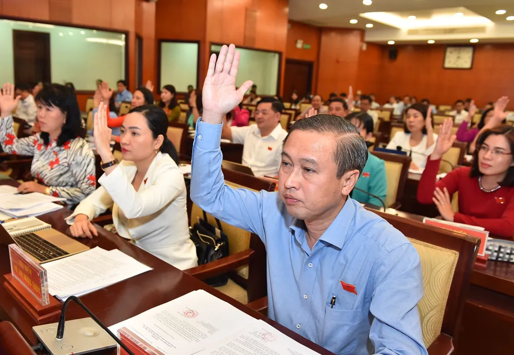 Nhà cao tầng ở khu đất “vàng” lấn át công trình cổ ảnh 4