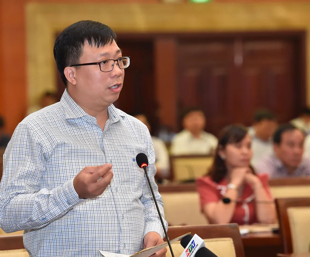 Nhà cao tầng ở khu đất “vàng” lấn át công trình cổ ảnh 2