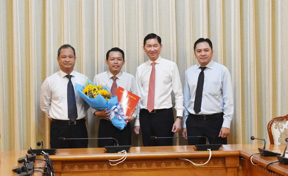 Đồng chí Đinh Ngọc Thắng giữ chức Bí thư Đảng ủy Cục Hải quan TPHCM ảnh 1