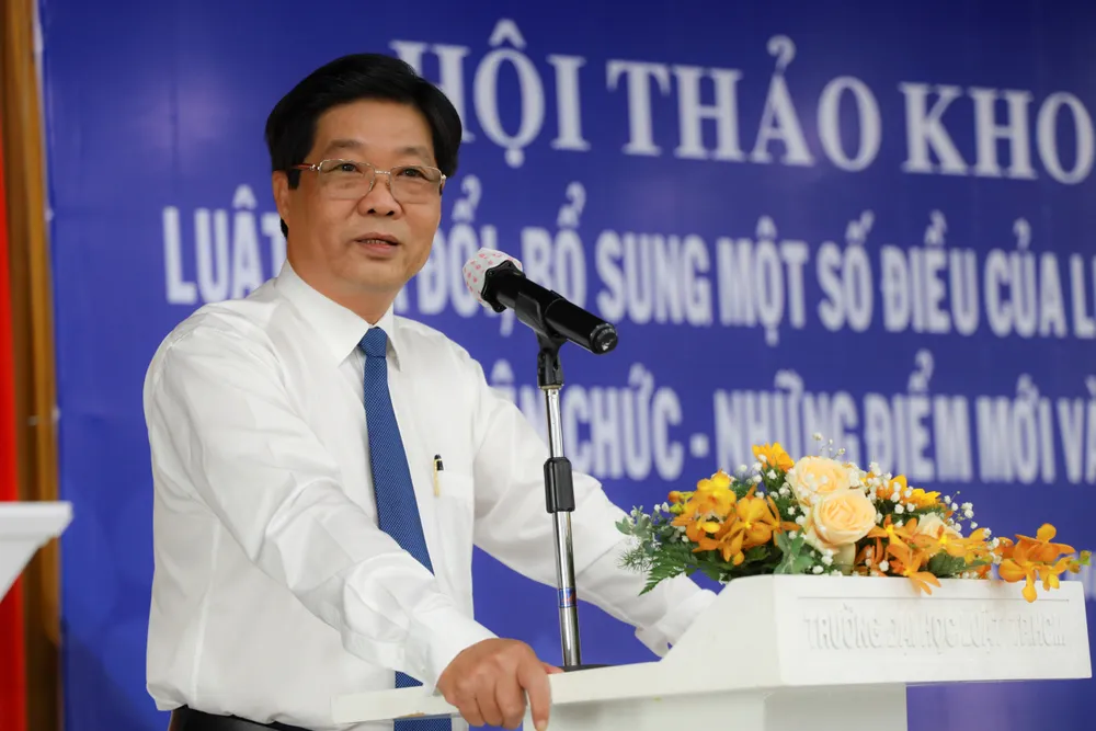 Luật mới vẫn chưa loại bỏ được tiêu cực trong công tác cán bộ ảnh 1