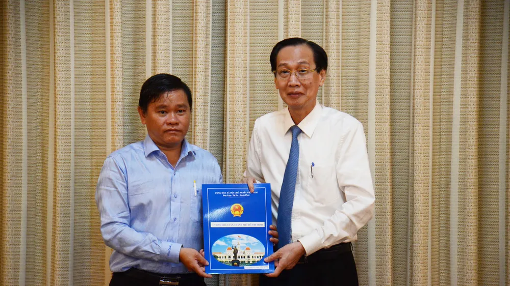 Quyền Chủ tịch UBND quận 3 tới nhận công tác tại Thành ủy TPHCM ảnh 3