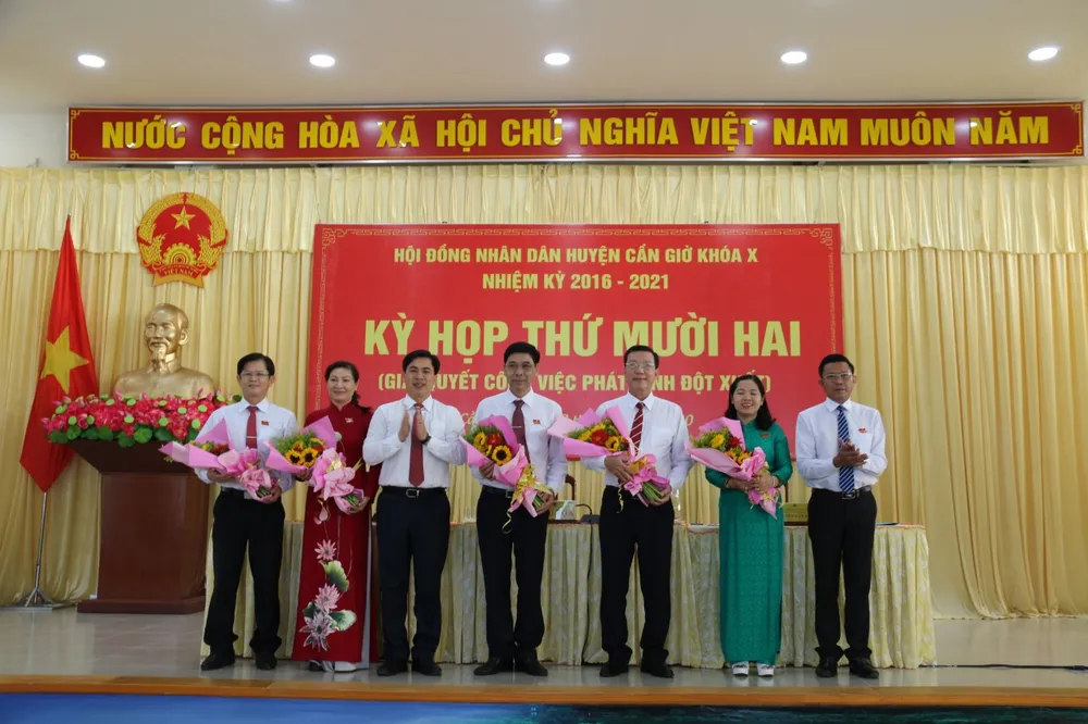 Ông Nguyễn Văn Hồng làm Chủ tịch UBND huyện Cần Giờ ảnh 1