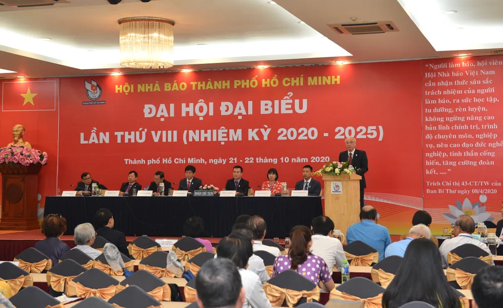 Nhà báo Trần Trọng Dũng tái đắc cử Chủ tịch Hội Nhà báo TPHCM ảnh 4