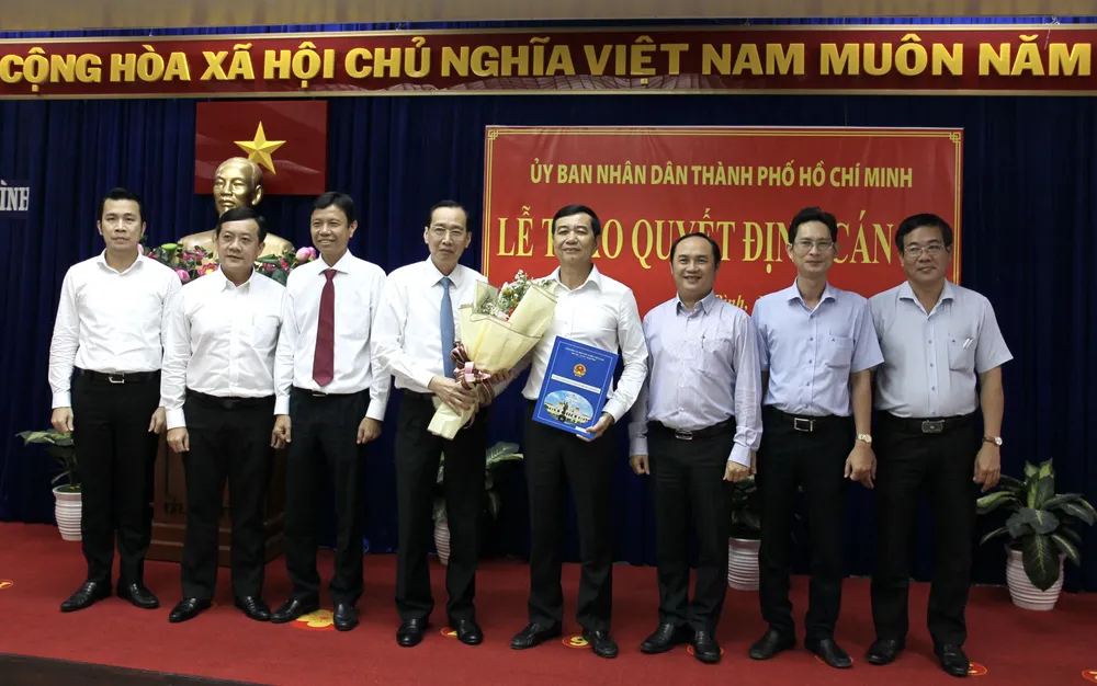 Ông Nguyễn Bá Thành làm Chủ tịch UBND quận Tân Bình ảnh 4