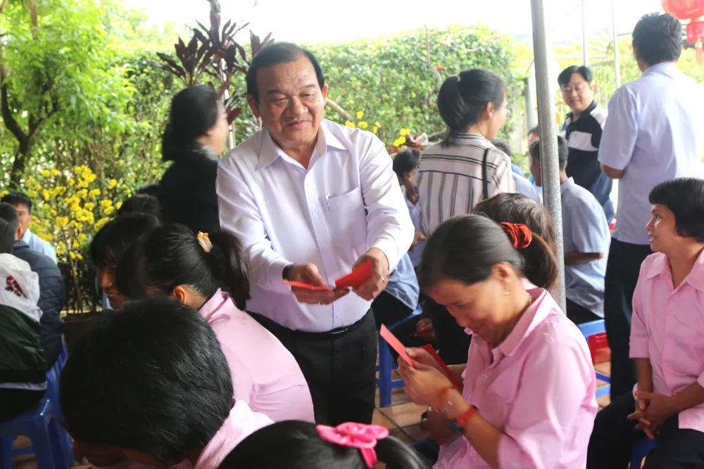 Đoàn lãnh đạo TPHCM chúc tết Cơ sở cai nghiện ma túy Phước Bình ảnh 5