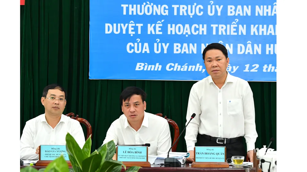Huyện Bình Chánh kỷ luật và phê bình 277 cán bộ liên quan đến quản lý đất đai, trật tự xây dựng ảnh 3