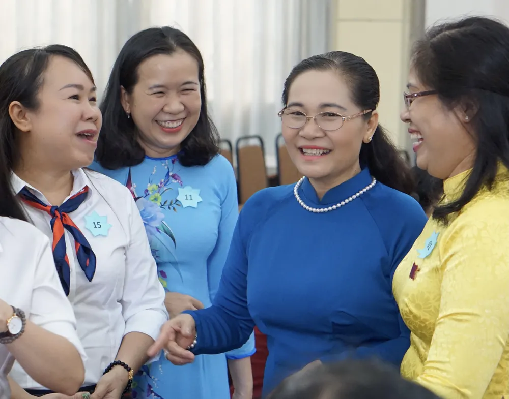 Tránh tình trạng lạm quyền của cán bộ, công chức khi không tổ chức HĐND quận, phường ảnh 1