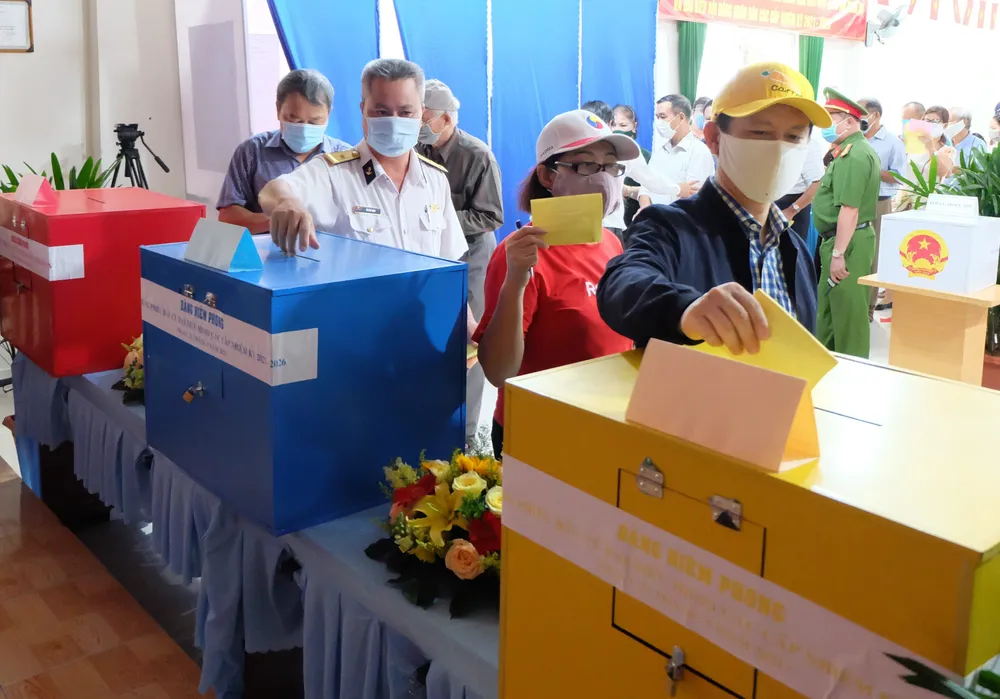 Danh sách 94 người trúng cử đại biểu HĐND TPHCM khóa X, nhiệm kỳ 2021-2026 ảnh 2