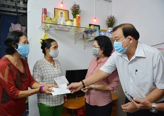 TPHCM dự toán kinh phí gần 554 tỷ đồng hỗ trợ người lao động bị ảnh hưởng dịch Covid-19 ảnh 1