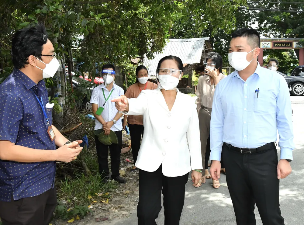 Chủ tịch HĐND TPHCM Nguyễn Thị Lệ kiểm tra phòng, chống dịch tại huyện Củ Chi ảnh 2