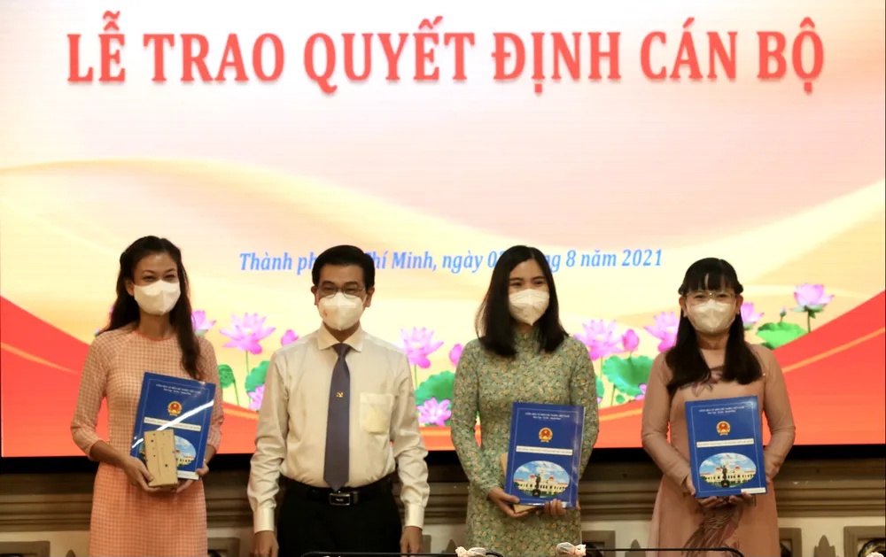 Đồng chí Đỗ Thị Minh Quân giữ chức vụ Chánh Văn phòng Đoàn ĐBQH và HĐND TPHCM ảnh 2