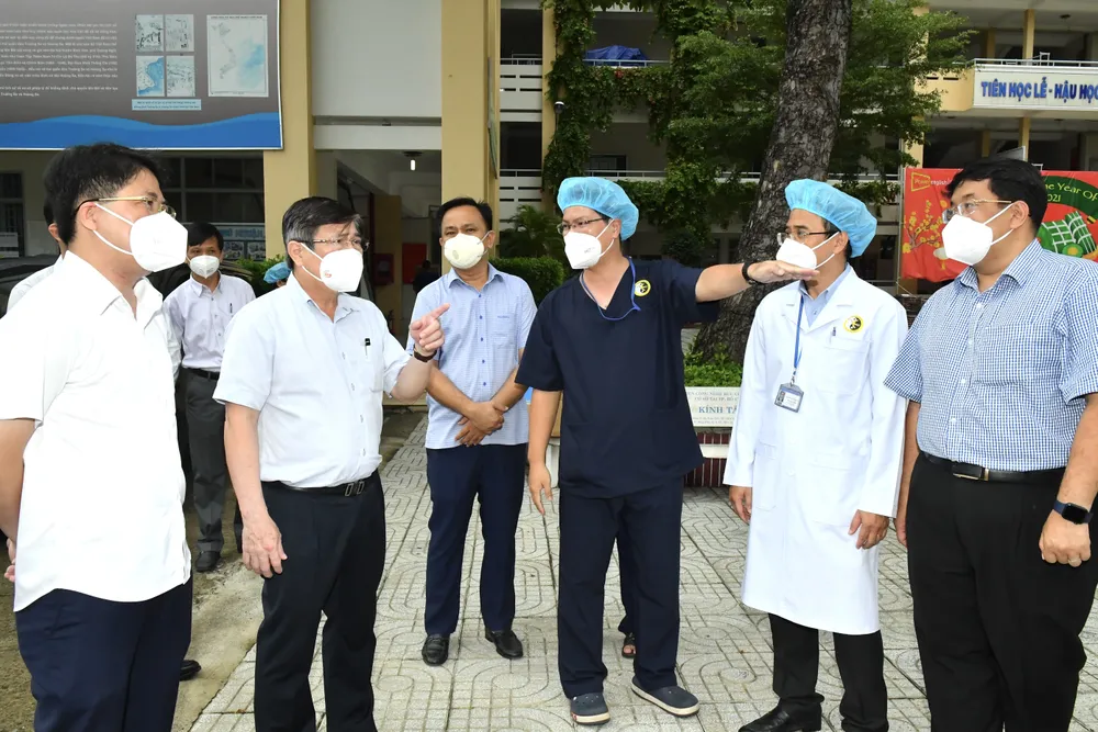 Chủ tịch UBND TPHCM Nguyễn Thành Phong: Có kế hoạch chi tiết, phấn đấu đến ngày 15-9 TP kiểm soát được dịch Covid-19 ảnh 6