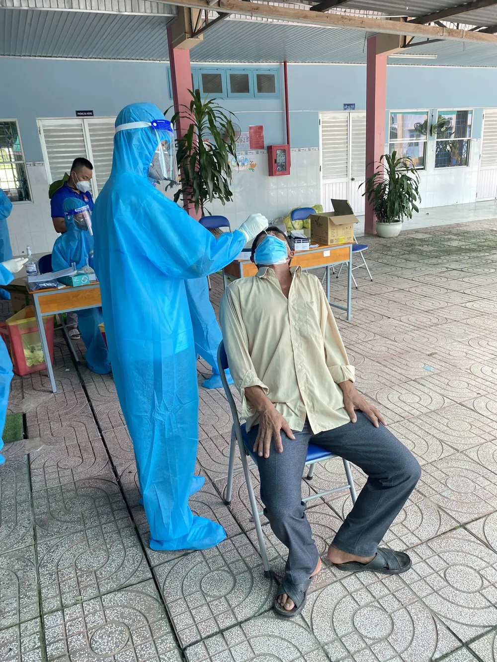 Huyện Củ Chi bước vào ngày đầu tiên bình thường mới ảnh 12