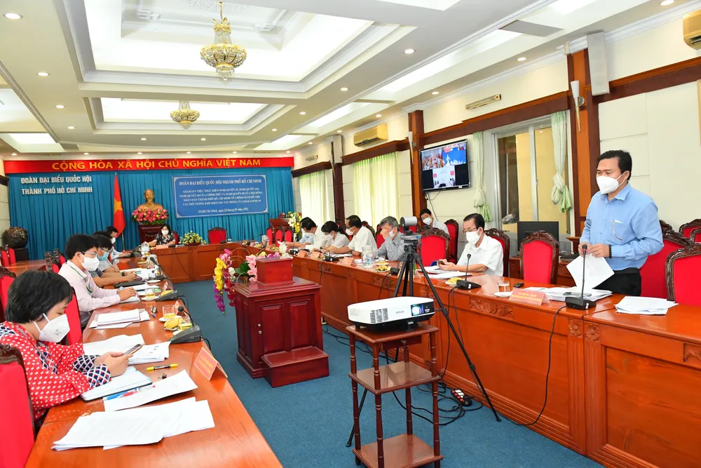 Đoàn Đại biểu Quốc hội TPHCM dành 2 buổi tiếp xúc cử tri là y bác sĩ và doanh nhân ảnh 1